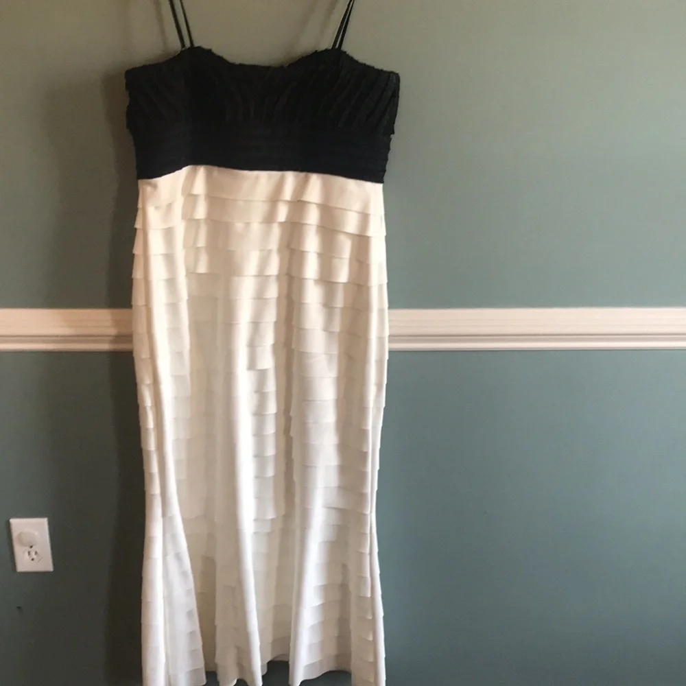 JS collection black and white ruffle gown. Size 12. Evening wear. Formal classic